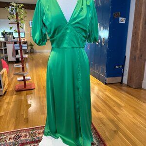 Alexia Admor Green Silky Dress Bust Ruching fitted waist leg slit wedding event
